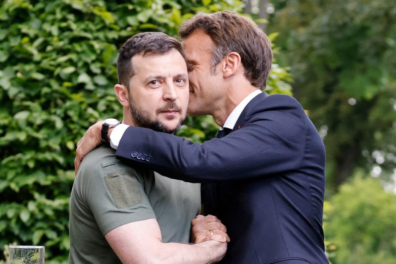 20220618zelenszkij kifordul macron olelesebol